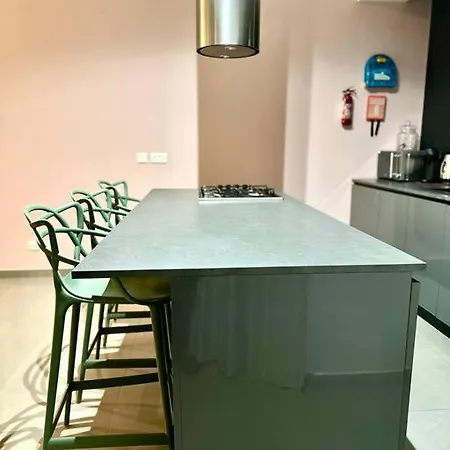 Stunning 2br In St Julians * San Julián