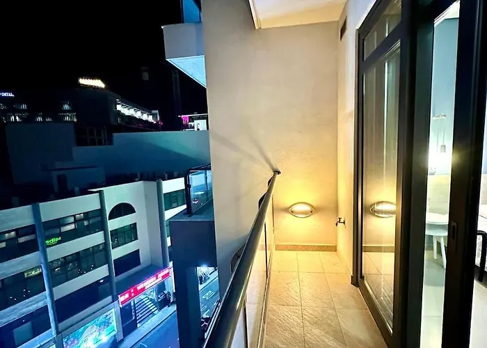 Διαμέρισμα Stunning 2br In St Julians Saint Julian's